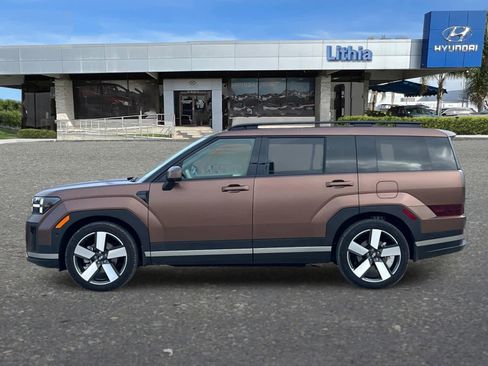 Used 2025 Hyundai Santa Fe Limited image 5