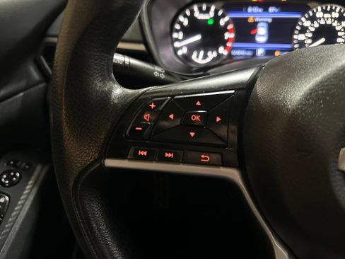 Used 2020 Nissan Altima 2.5 S FWD image 18
