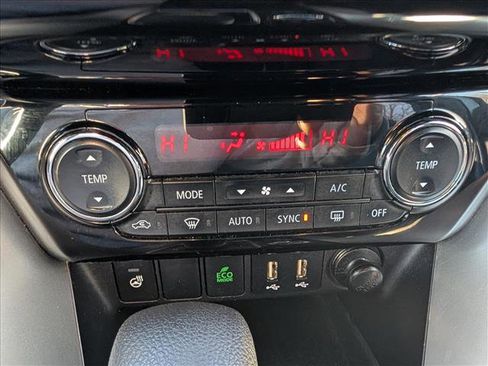 Used 2022 Mitsubishi Eclipse Cross SEL image 34