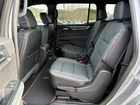 New 2026 GMC Acadia AT4 w/ Luxury Package image 12