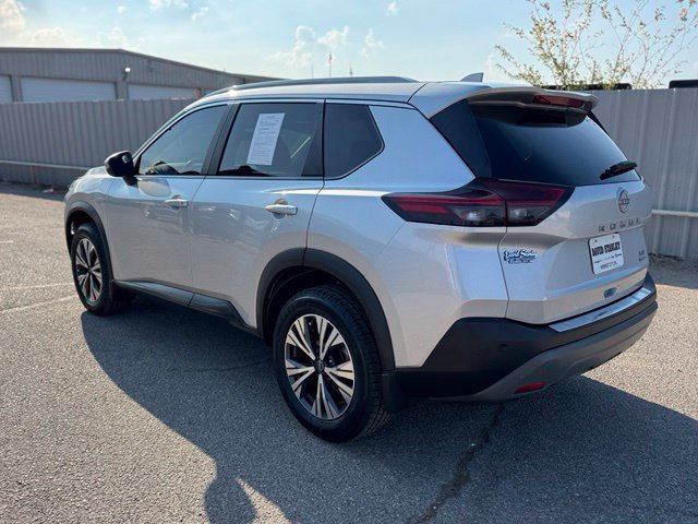 Used 2022 Nissan Rogue SV w/ SV Premium Package FWD image 4