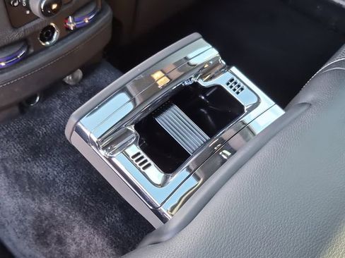 Used 2020 Rolls-Royce Ghost image 27