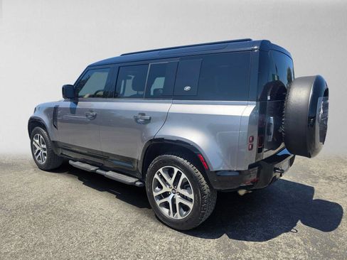 Used 2024 Land Rover Defender 110 X-Dynamic SE AWD/4WD image 3