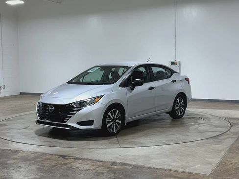 Used 2024 Nissan Versa S w/ S Plus Package FWD image 5