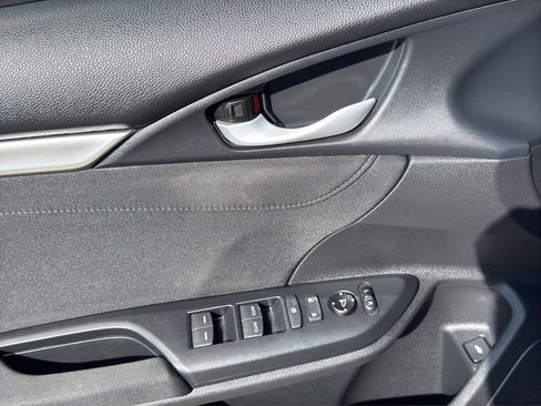 Used 2020 Honda Civic EX image 14