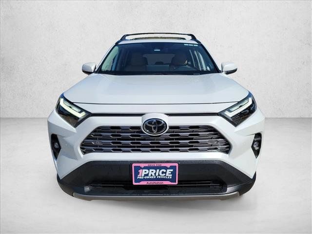 Used 2025 Toyota RAV4 Limited FWD image 2