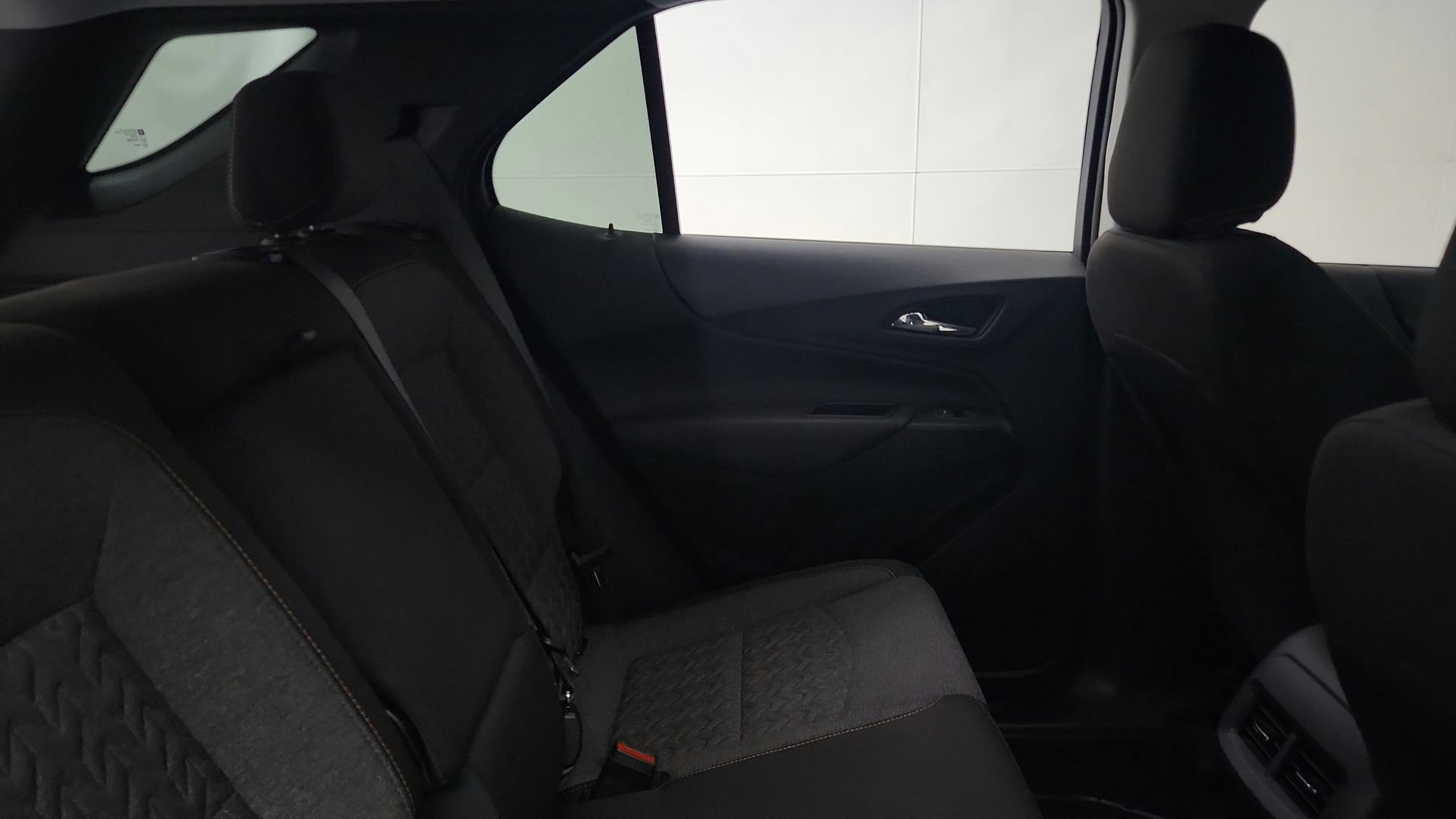 Certified 2024 Chevrolet Equinox LT w/ LPO, Floor Liner Package FWD image 27