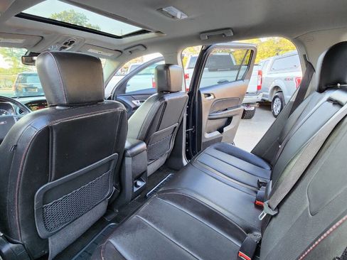 Used 2017 GMC Terrain SLT w/ Open Road Package image 32