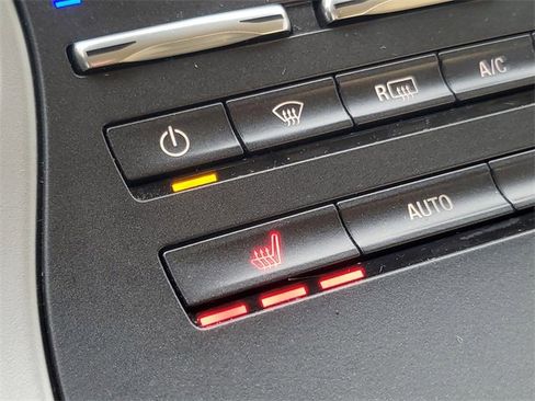 Used 2019 Lincoln Nautilus Select image 28