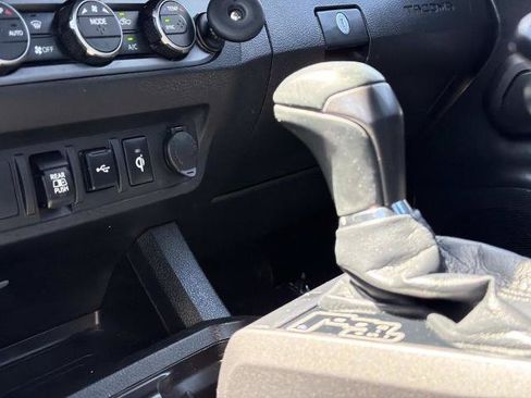 Used 2023 Toyota Tacoma TRD Off-Road w/ Black Out Package (TMS) AWD/4WD image 18