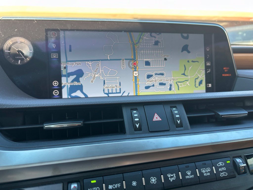 Used 2019 Lexus ES 350 w/ Accessory Package FWD image 16