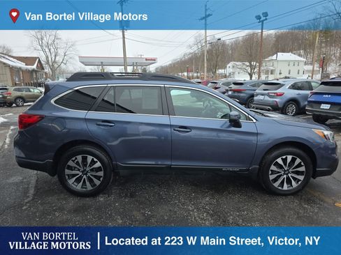 Used 2017 Subaru Outback 2.5i Limited image 4