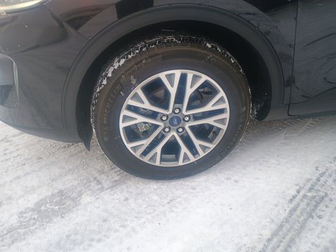 Used 2022 Ford Escape SEL w/ Technology Package image 4