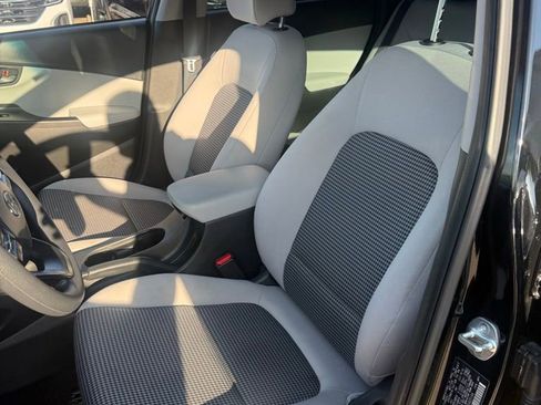 Used 2023 Hyundai Kona SE w/ Cargo Package FWD image 10