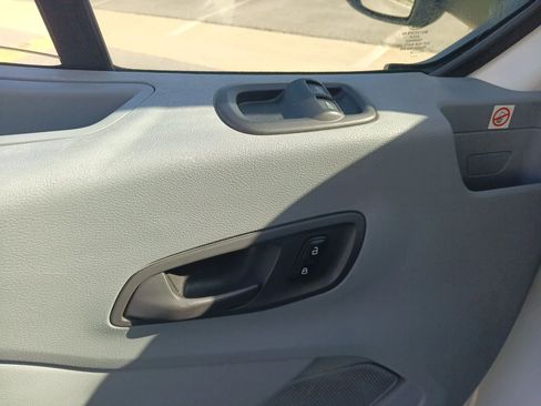 Used 2019 Ford Transit 350 156 DRW image 18