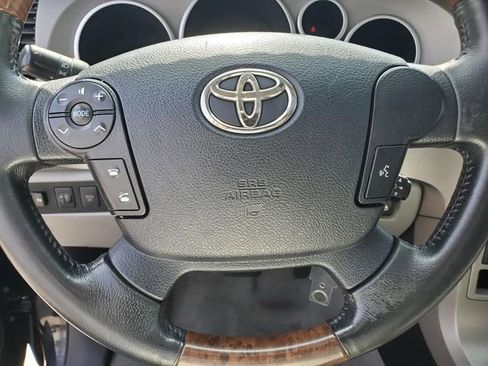 Used 2010 Toyota Tundra Limited AWD/4WD image 21