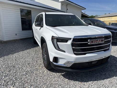 Used 2025 GMC Acadia Elevation FWD image 3