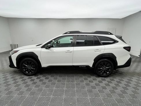 Used 2023 Subaru Outback Onyx Edition AWD/4WD image 14