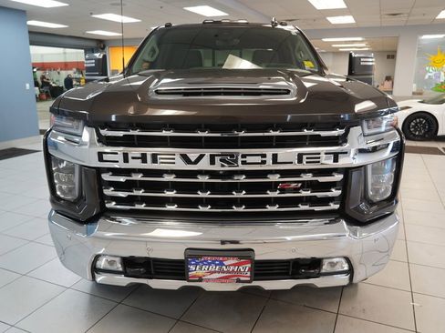 Used 2020 Chevrolet Silverado 2500 LTZ AWD/4WD image 9