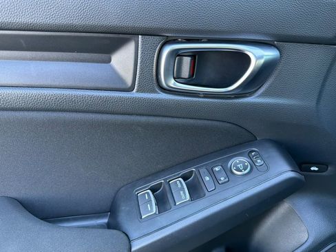 Certified 2025 Honda Civic Sport image 11