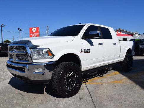 Used 2015 RAM 2500 Laramie AWD/4WD image 6