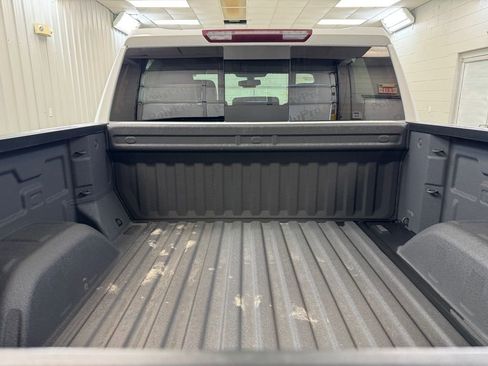 Used 2020 GMC Sierra 1500 SLE w/ SLE Value Package image 24