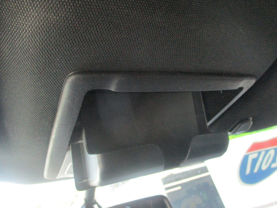 Used 2017 Ford Explorer XLT w/ Equipment Group 202A FWD image 41