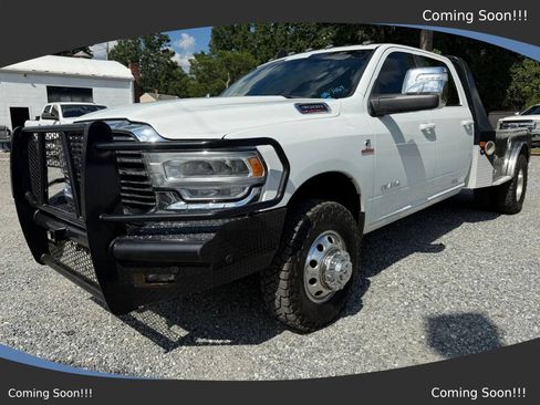 Used 2024 RAM 3500 Laramie AWD/4WD image 1