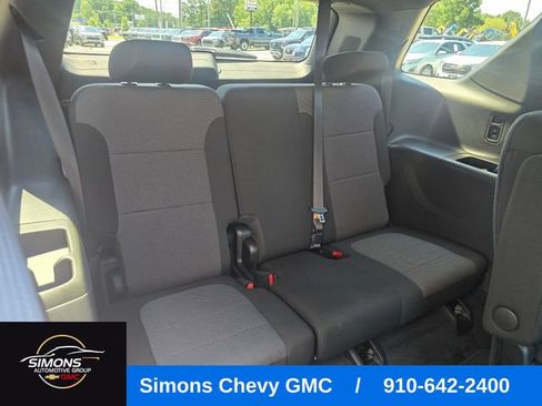 Used 2023 Chevrolet Traverse LT w/ Rear Camera Mirror Package AWD/4WD image 48