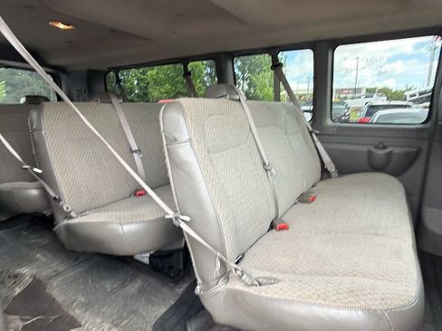Used 2025 GMC Savana 3500 LT w/ LT Preferred Equipment Group RWD image 22