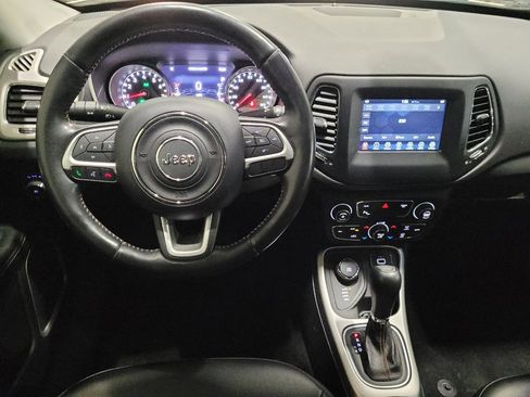 Used 2019 Jeep Compass Latitude w/ Popular Equipment Group AWD/4WD image 22