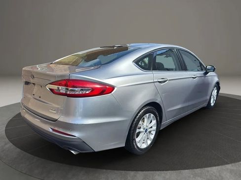 Used 2020 Ford Fusion SE FWD image 5