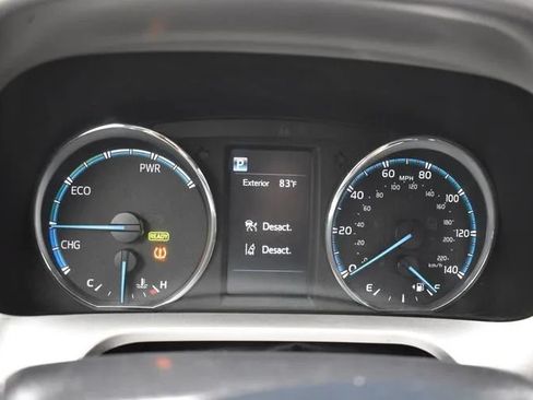 Used 2017 Toyota RAV4 XLE AWD/4WD image 27