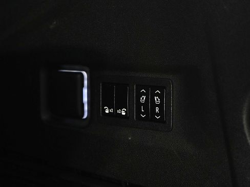 Used 2023 GMC Yukon XL Denali Ultimate image 19