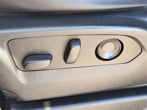 Used 2021 Chevrolet Tahoe Z71 image 22