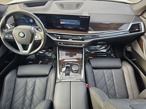 Used 2024 BMW X5 xDrive40i image 21