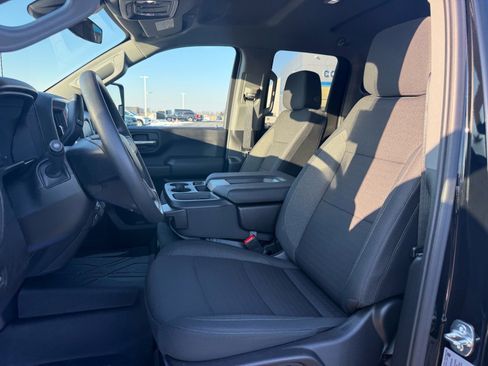 Used 2026 Chevrolet Silverado 2500 Custom w/ Custom Convenience Package image 11