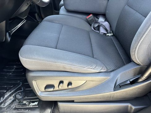 Used 2018 Chevrolet Silverado 1500 LT w/ All Star Edition RWD image 21