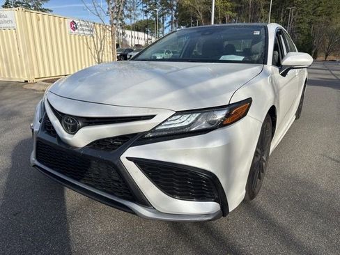 Used 2023 Toyota Camry XSE image 8