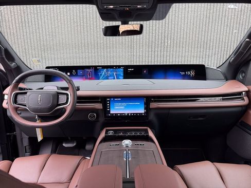 New 2026 Lincoln Navigator Reserve image 48