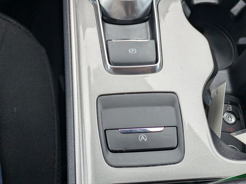 Used 2023 Ford Edge SEL AWD/4WD image 25