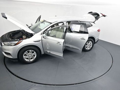 Used 2019 Buick Enclave Essence AWD/4WD image 45