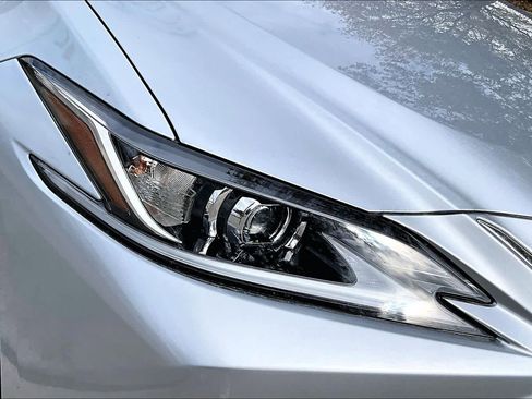 New 2025 Lexus ES 350 w/ Premium Package image 20