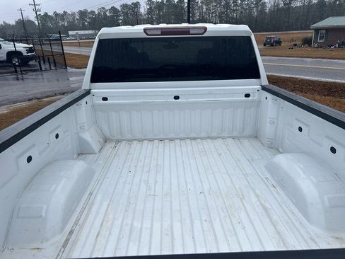 Used 2023 Chevrolet Silverado 2500 Custom w/ Custom Convenience Package image 13