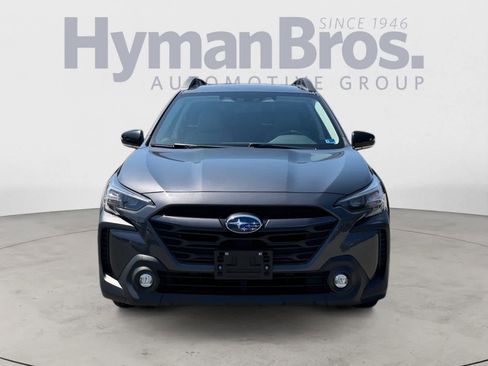 Used 2024 Subaru Outback Premium AWD/4WD image 9