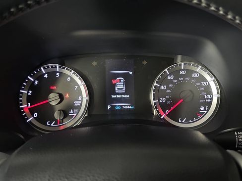 Used 2022 Toyota Highlander LE AWD/4WD image 19