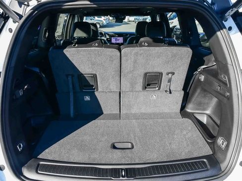 New 2025 Jeep Grand Cherokee L Limited image 11