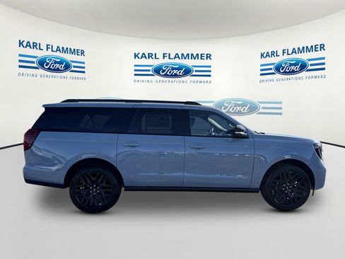 New 2026 Ford Expedition Max Platinum image 2