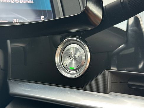 Used 2024 Chevrolet Corvette Stingray w/ Z51 Performance Package image 19