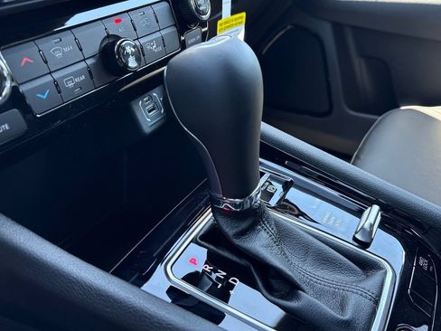 New 2026 Jeep Compass Latitude AWD/4WD image 25